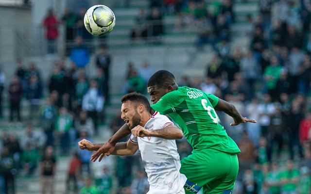  圣埃蒂安防线漏洞百出，惨遭对手大比分逆转